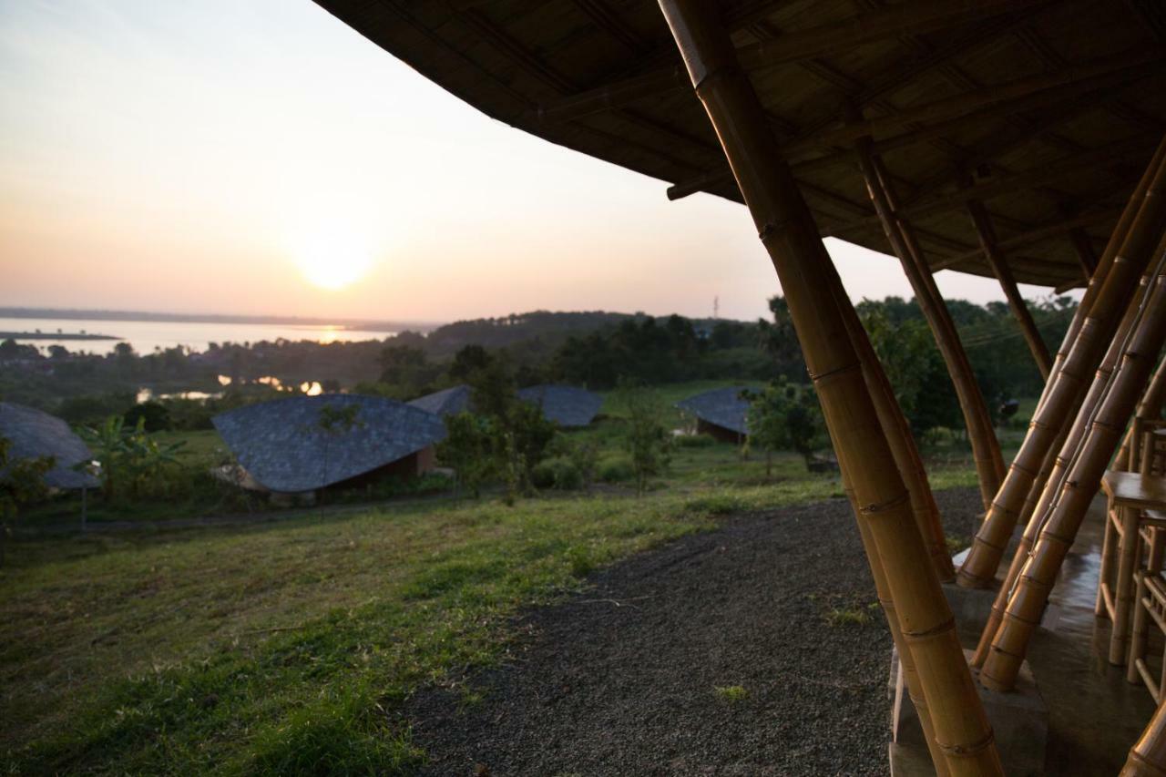 Hanchey Bamboo Resort Kampong Cham Ngoại thất bức ảnh